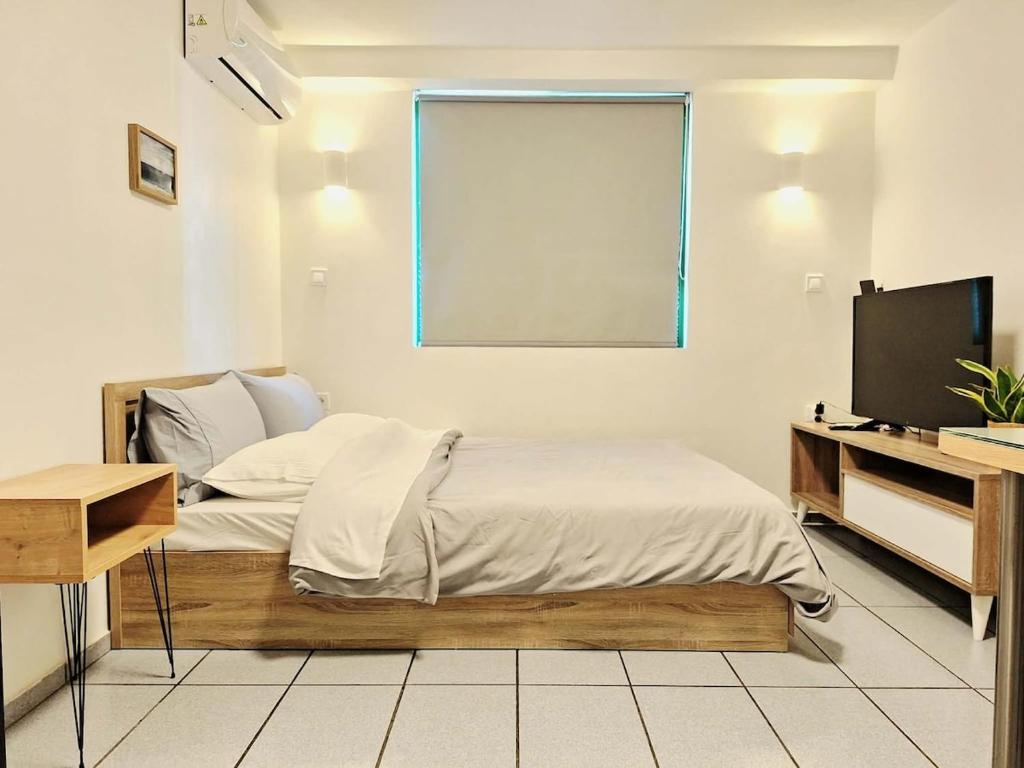 Studio, Athens Exarcheia