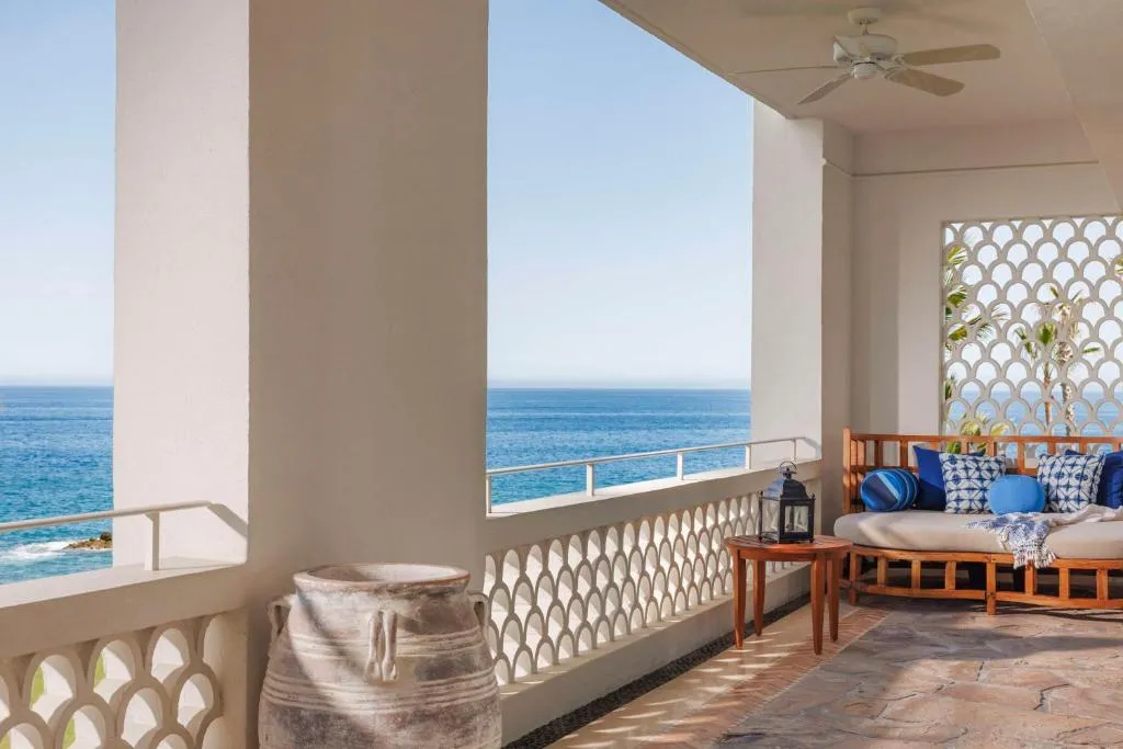 Oceanfront Grand Suite