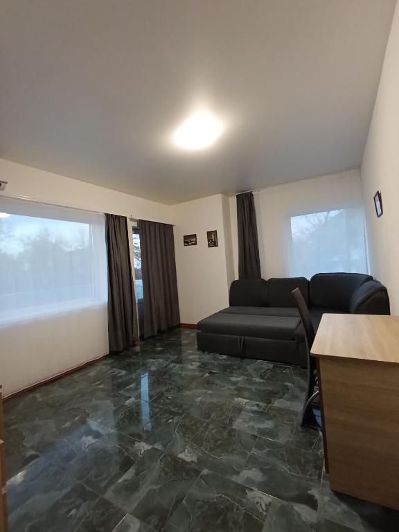 Hotels: 2 k Oleksandra konyskoho 17a, Dnipro
