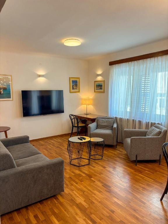 Apartment Mina