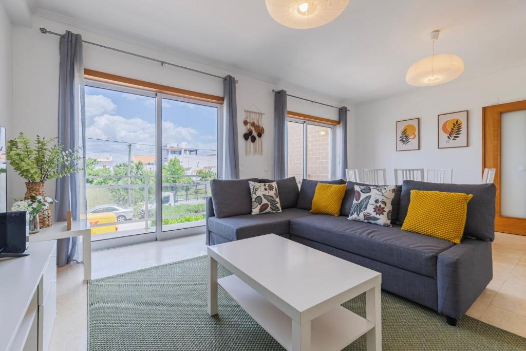 2 Bedroom Relax in Alvor by Innkeeper