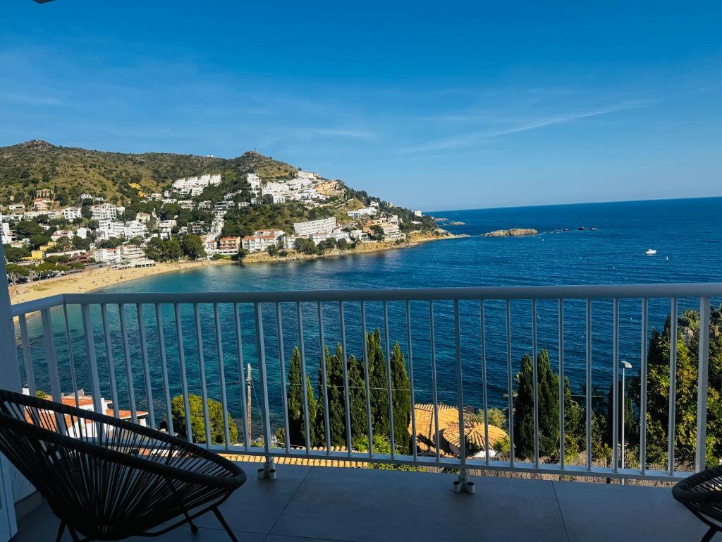 APARTAMENTO CON VISTAS de ENSUEÑO en CANYELLES PETITES, ROSES