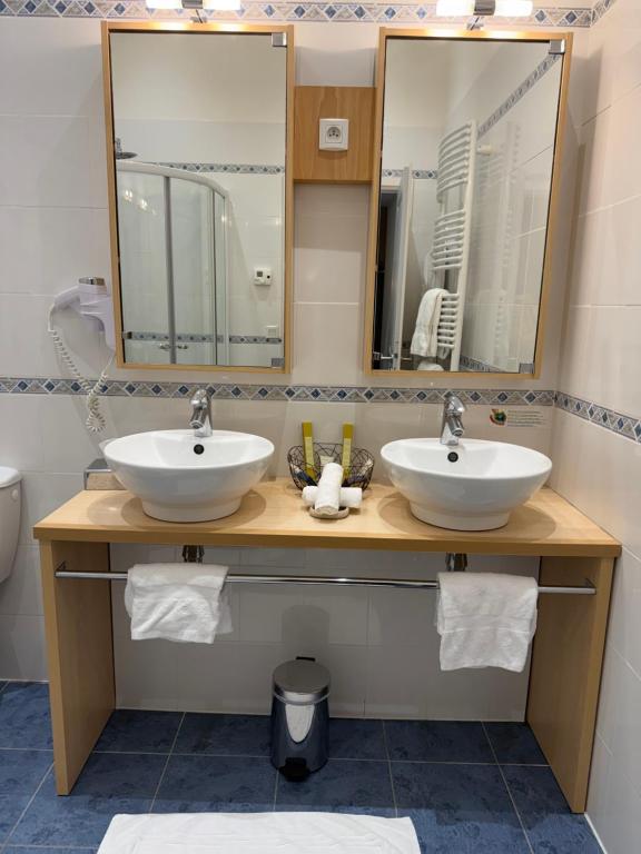 Les chambres du Domaine Rollan de By - Double Room