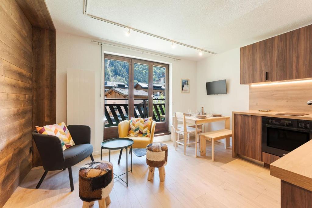 Sommet - Chaleureux | 5pax | Central | Vue Mont