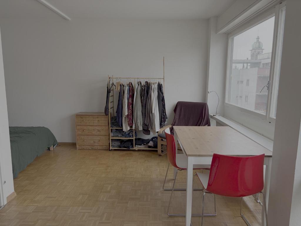 Bright, Calm Studio in the Heart of Kleinbasel and Near the Rhine