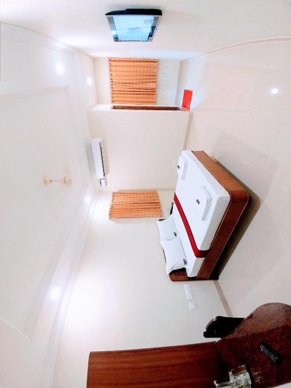 an overhead view of a kitchen in a tiny house at Raamspark in Tiruchirappalli