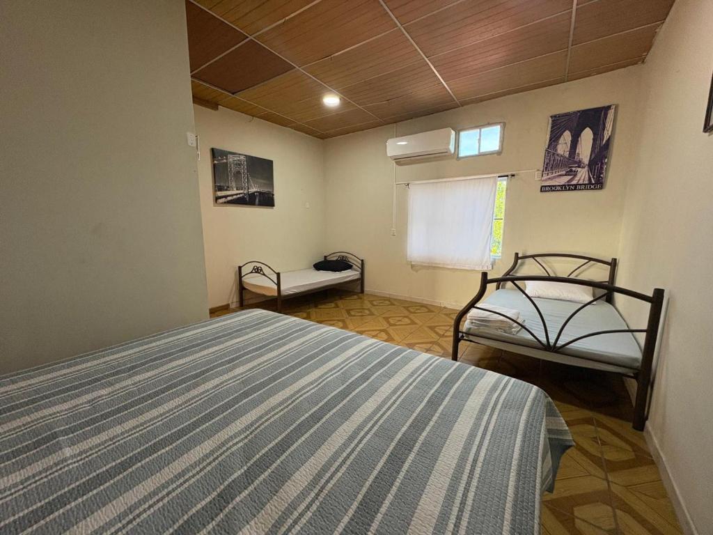 a hospital room with a bed and a window at Apartment Nazareth in La Unión