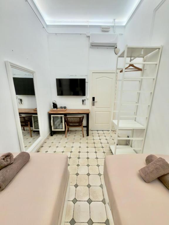 DON FABRiZZiO - Double Or Twin Room With Shared Bathroom