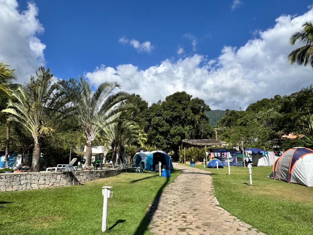 Camping & Cabanas Ilhabela - Espacio Para Acampar