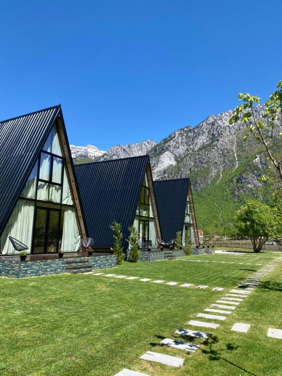 Monark Villas