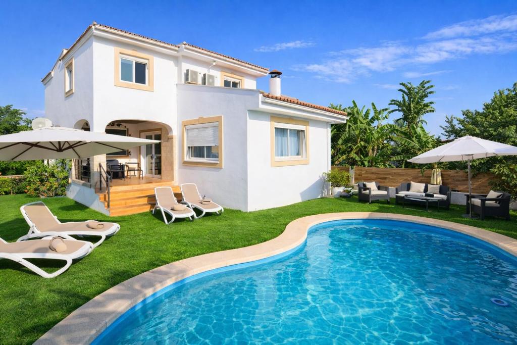 E436 Villa Linares by Mallorca Villa Selection
