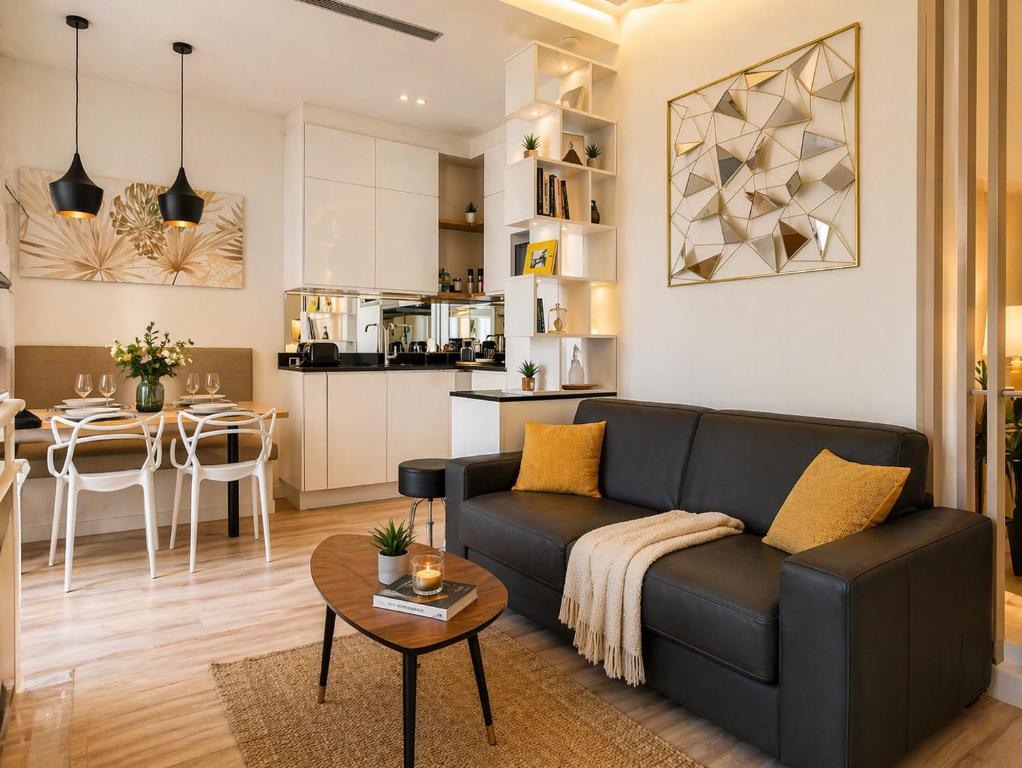 Palm In Bright 2 Bedroom Apartment in Cannes Center with Terrace & AC