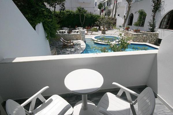 Bazén v ubytování Atlantis Hotel nebo v jeho okolí