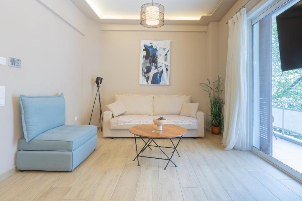 New Ventiri Suite 2, near Hilton, Athens Central, fully equipped