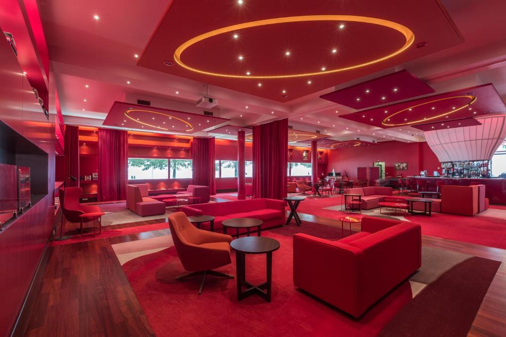 Posezení v ubytování Airport Hotel Basel - Convenient & Friendly