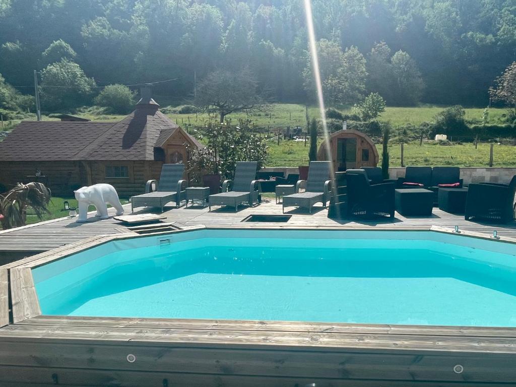 KOTA bien être jaccuzzi , sauna , piscine chauffée , soins bien être
