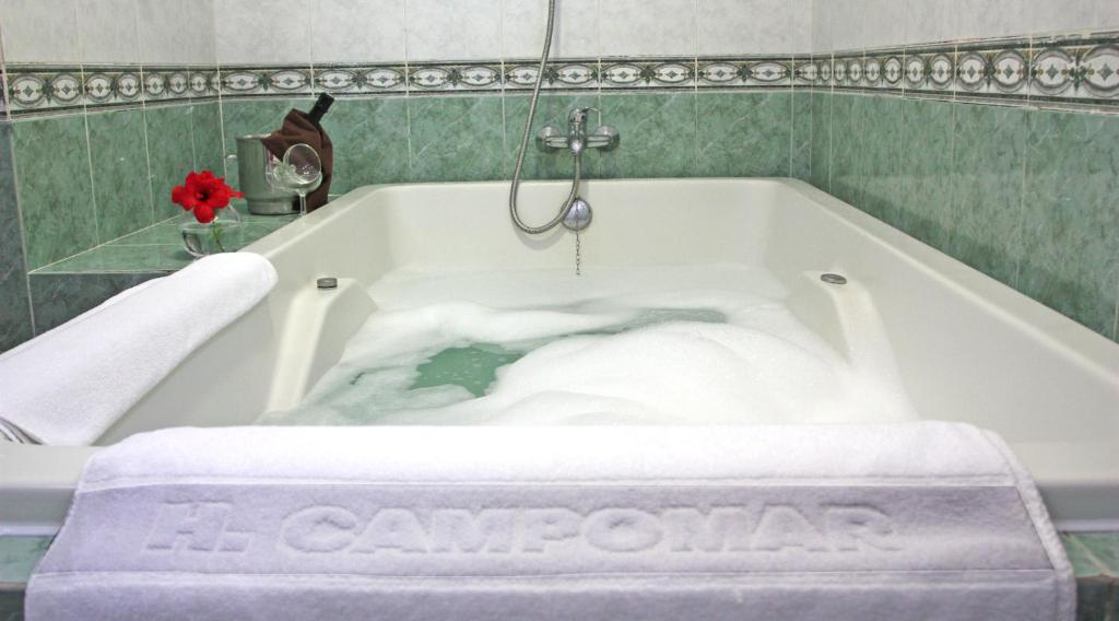 Jacuzzi Hotel Campomar Playa Cádiz