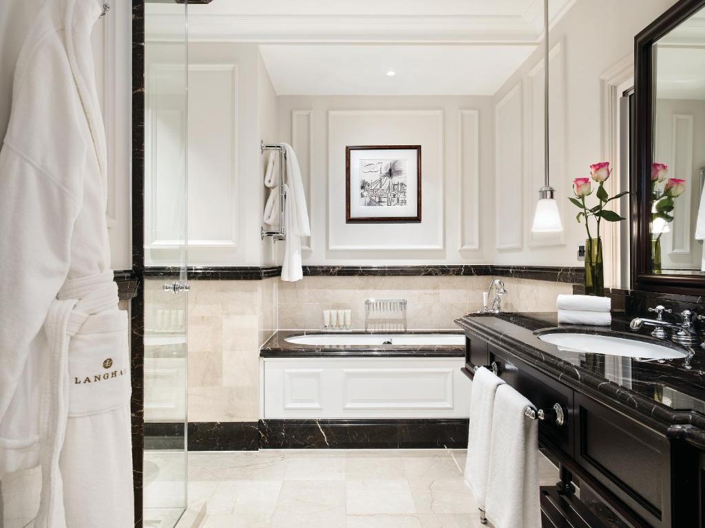 The Langham London - Deluxe Double Room
