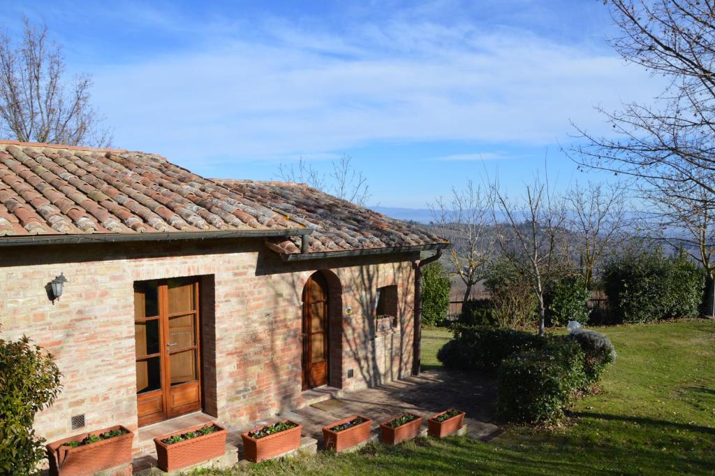Agriturismo Nobile - Two-Bedroom Apartment With Pool View