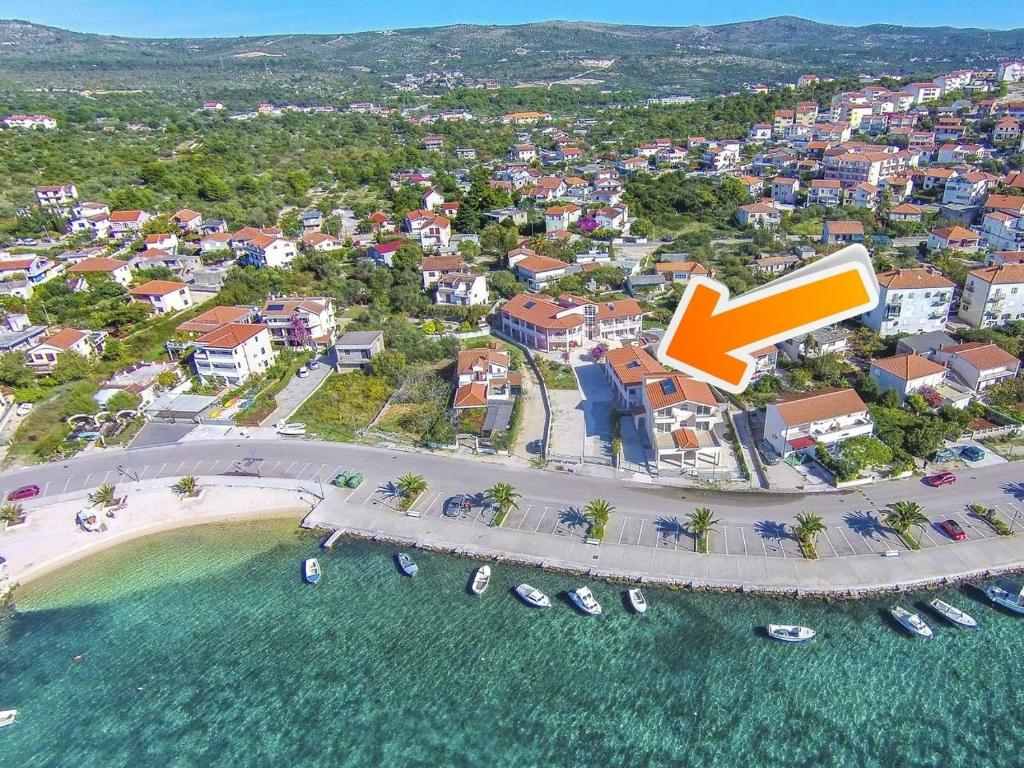 Apartments Tiho i Pave