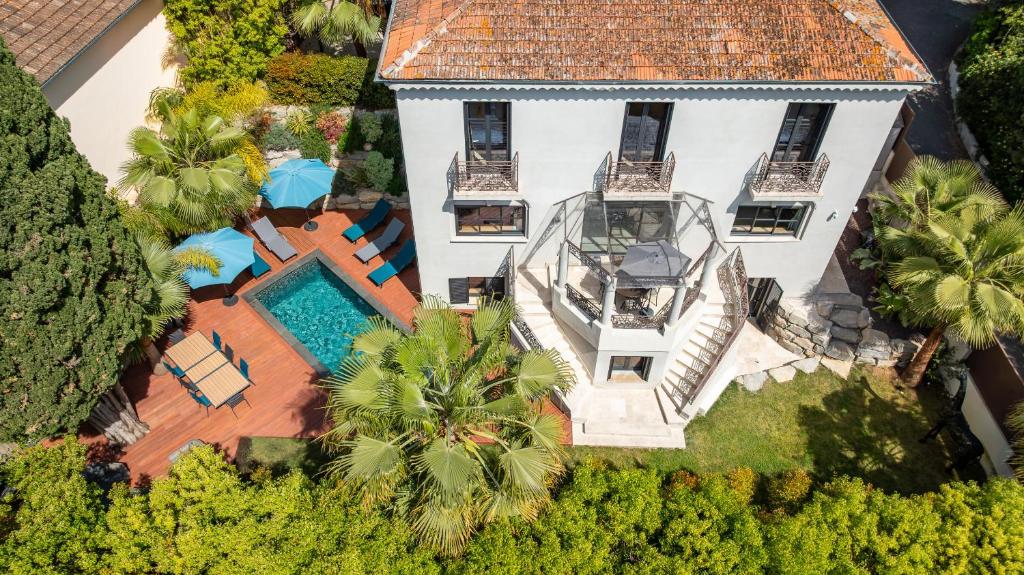 Villa Deva - 5 Bedrooms - Heated Pool