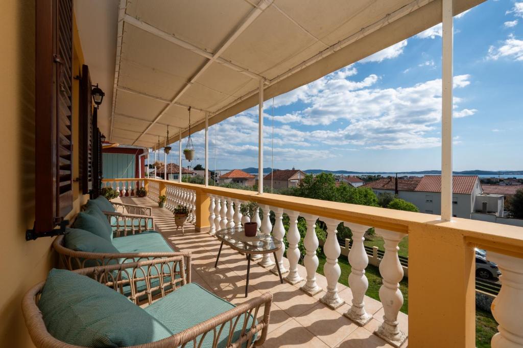 Olive Sea View Apartment