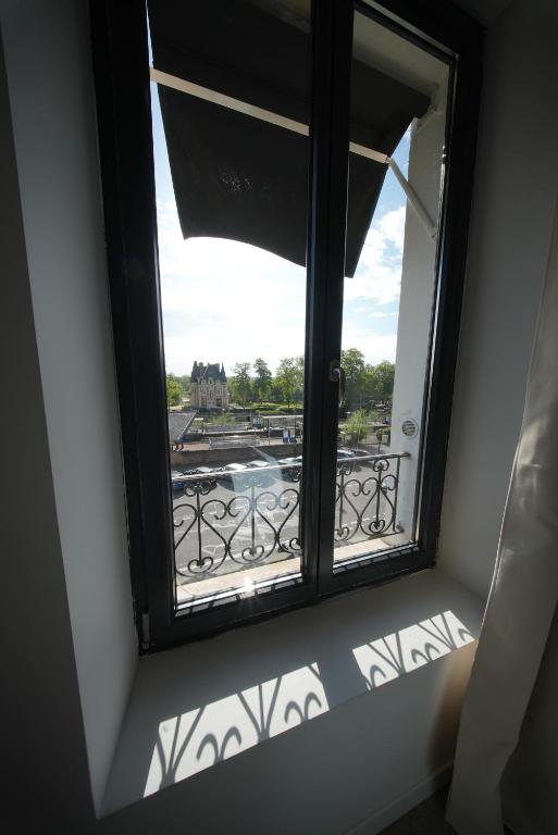 HDG Hôtel Gare de L'Isle Adam Appart's Hotel - 一室公寓 - 带一张双人床