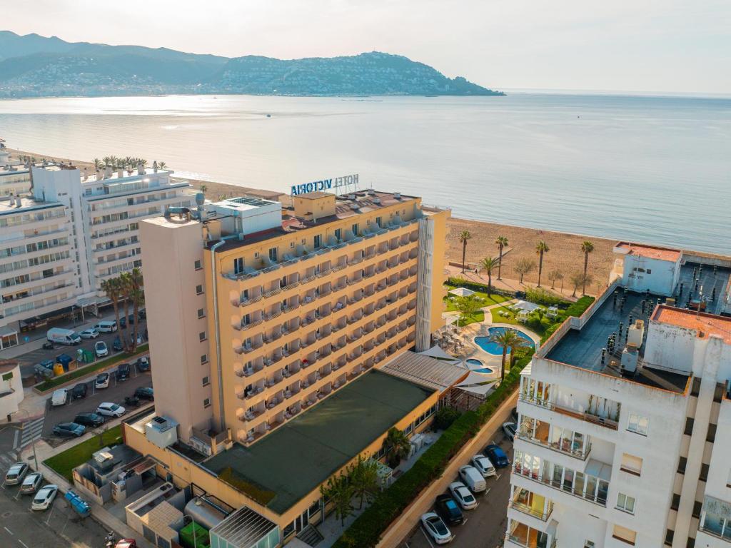 an aerial view of the hotel and the beach at Prestige Victoria in Roses