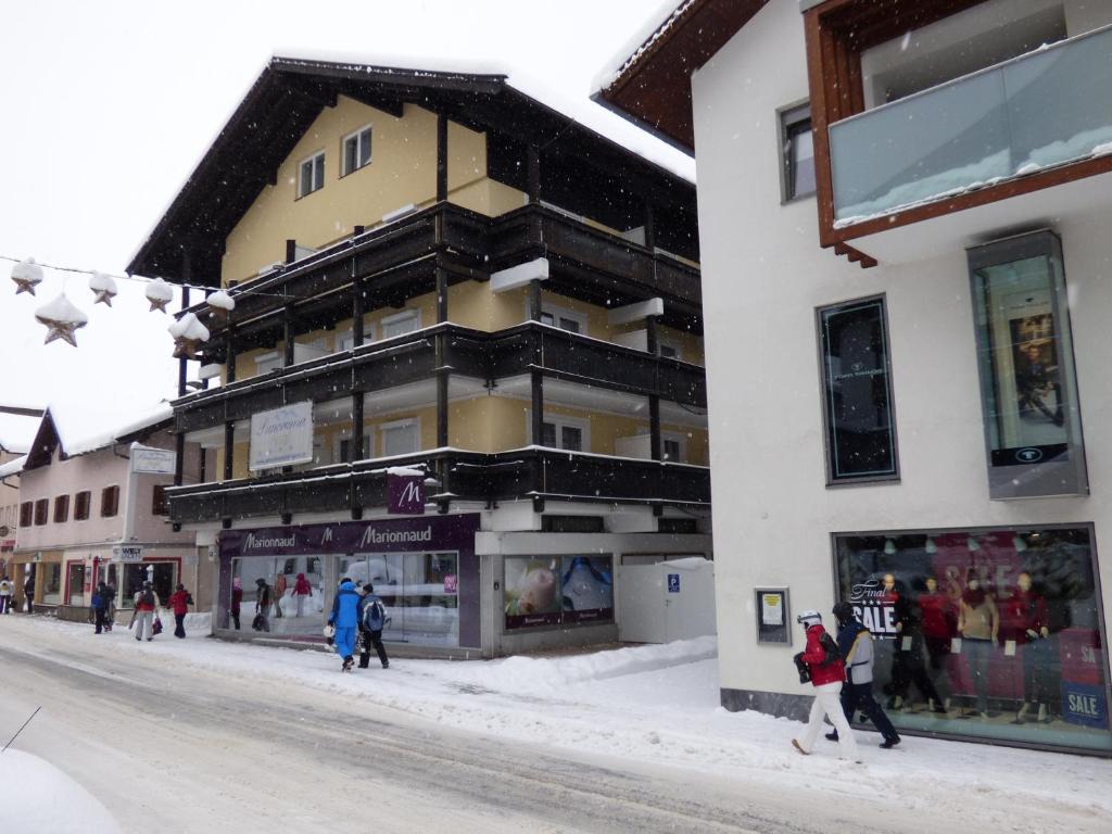 Foto da galeria de Panoramahotel em Sankt Johann in Tirol