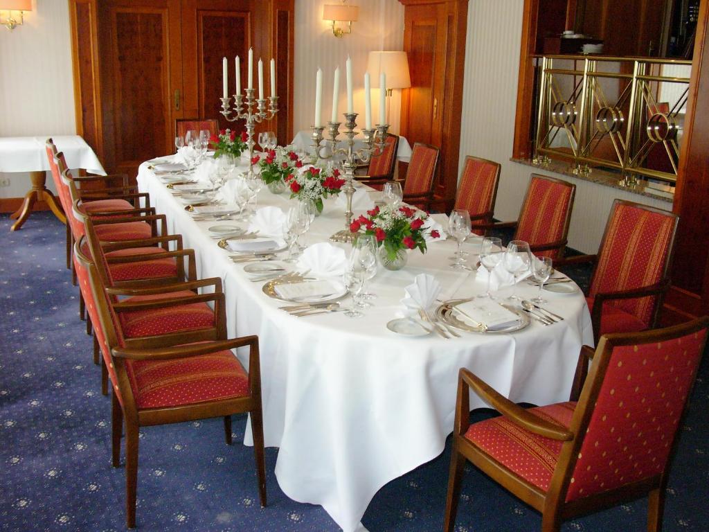 Restaurace v ubytování Chateau Fontenay