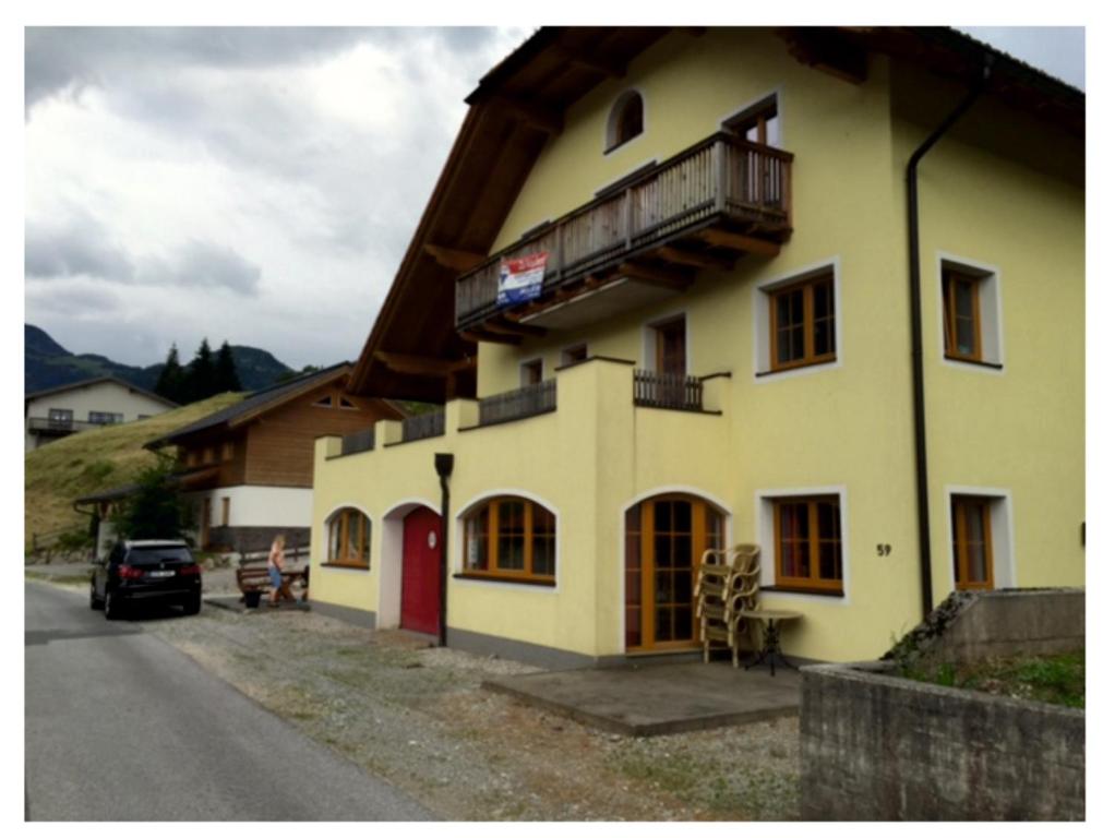 Budova, v ktorej sa apartmán nachádza