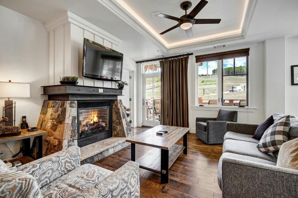 One Ski Hill, A RockResort - 