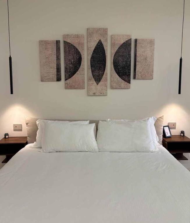 Liam Gem Navigli Design Apartment