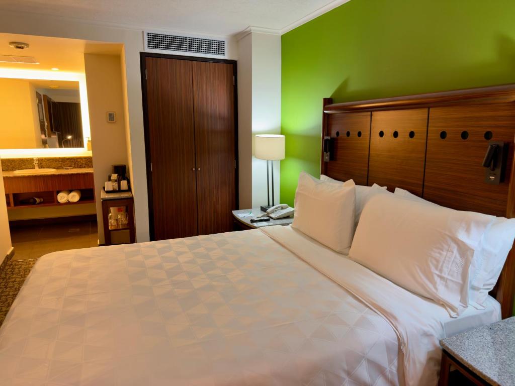 Holiday Inn Mexico City - Trade Center by IHG - Standard Room