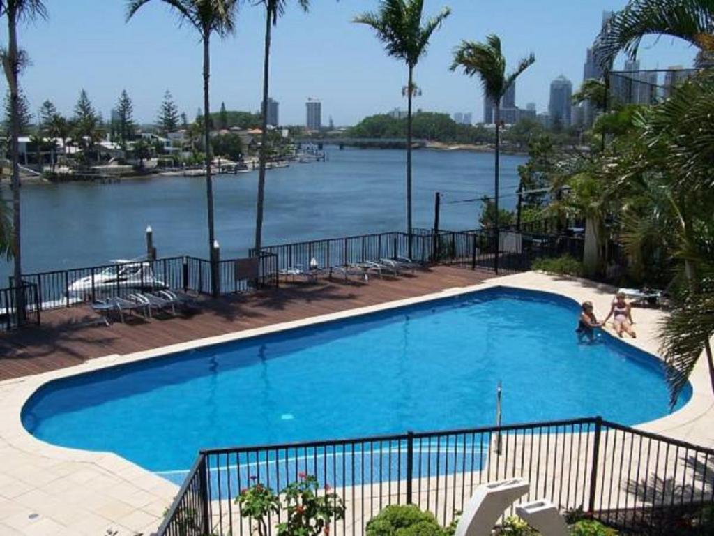 A view of the pool at The Pinnacle Apartments or nearby