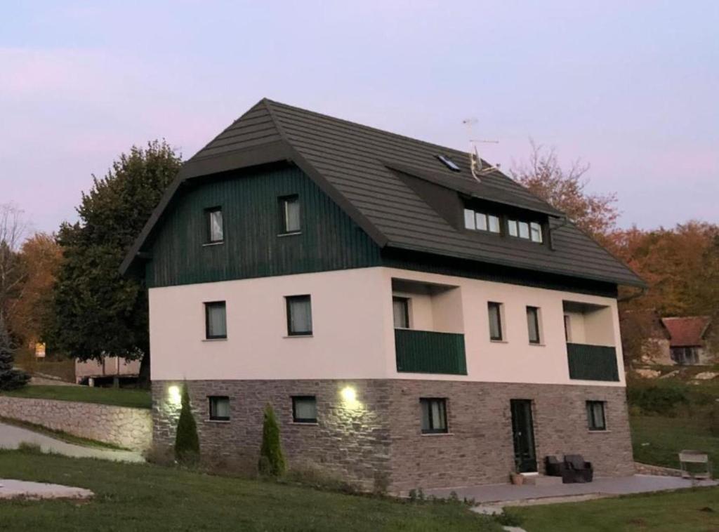 Villa Lika - Housity