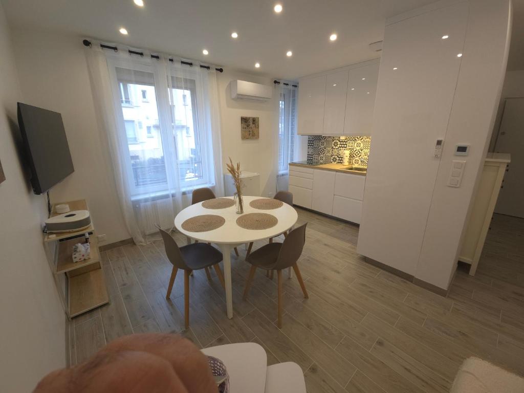 Appartement moderne climatisé avec parking 4 pers Mulhouse – photo 5