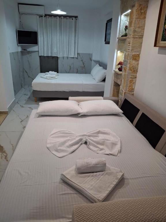 Νektarios - Modern Studio near Port & Center of Piraeus, 2min Bus,Self Check-in