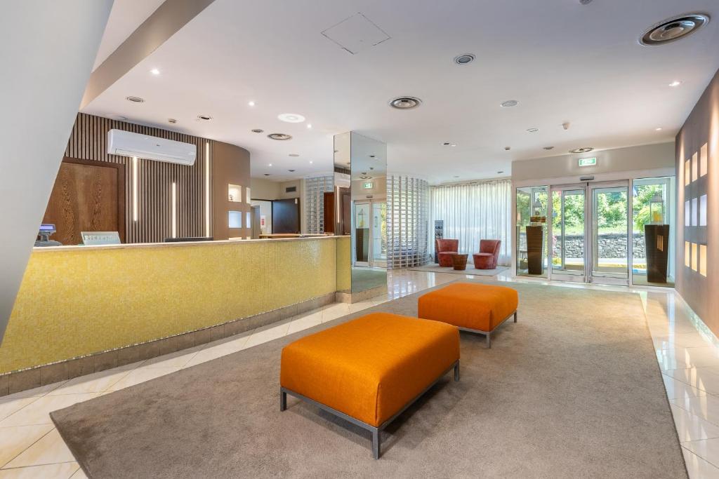Aston Hotel