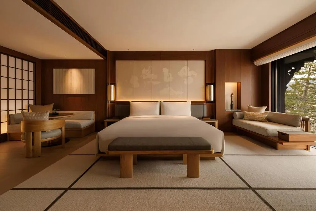 Junior Temple Suite King