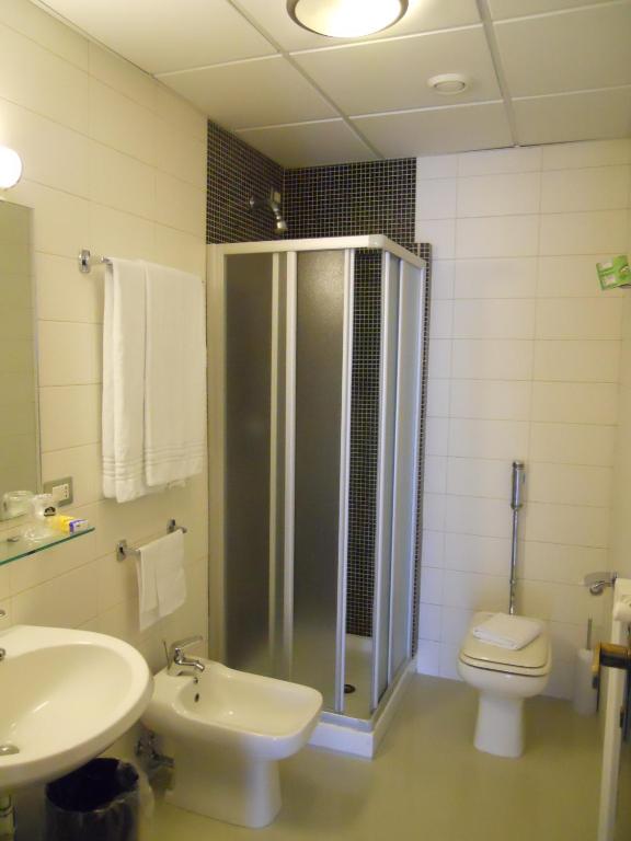 Koupelna v ubytování Executive Business Hotel