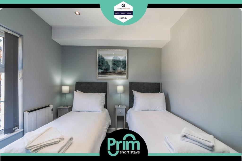 Arena Apartments - Stylish and Homely Apartments by the Ice Arena with Parking - 