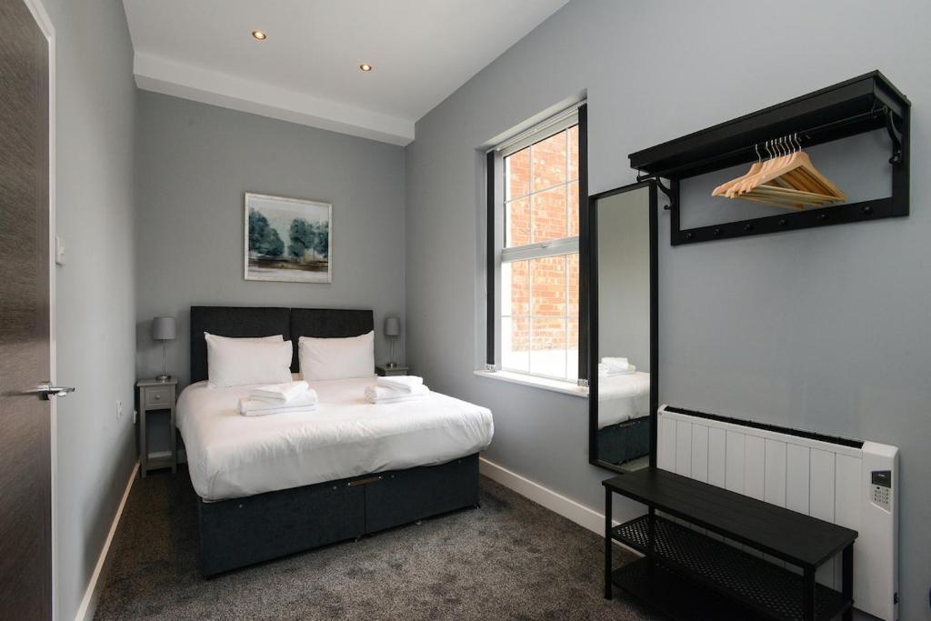 Arena Apartments - Stylish and Homely Apartments by the Ice Arena with Parking - 