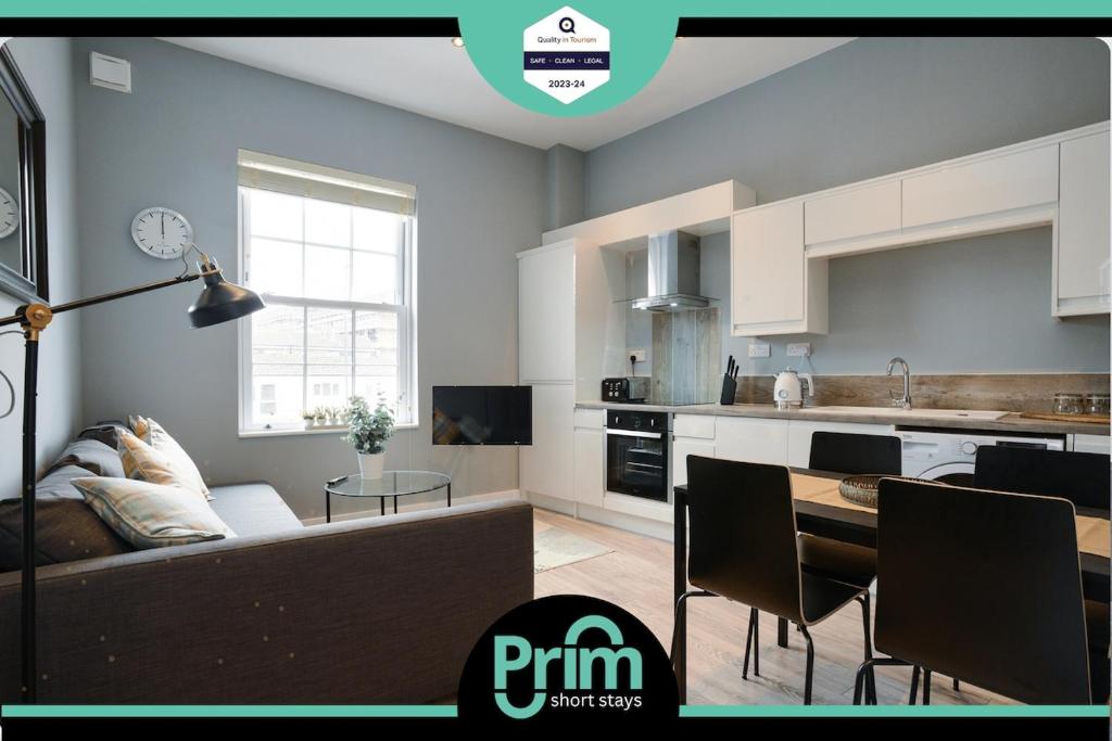 Arena Apartments - Stylish and Homely Apartments by the Ice Arena with Parking - 