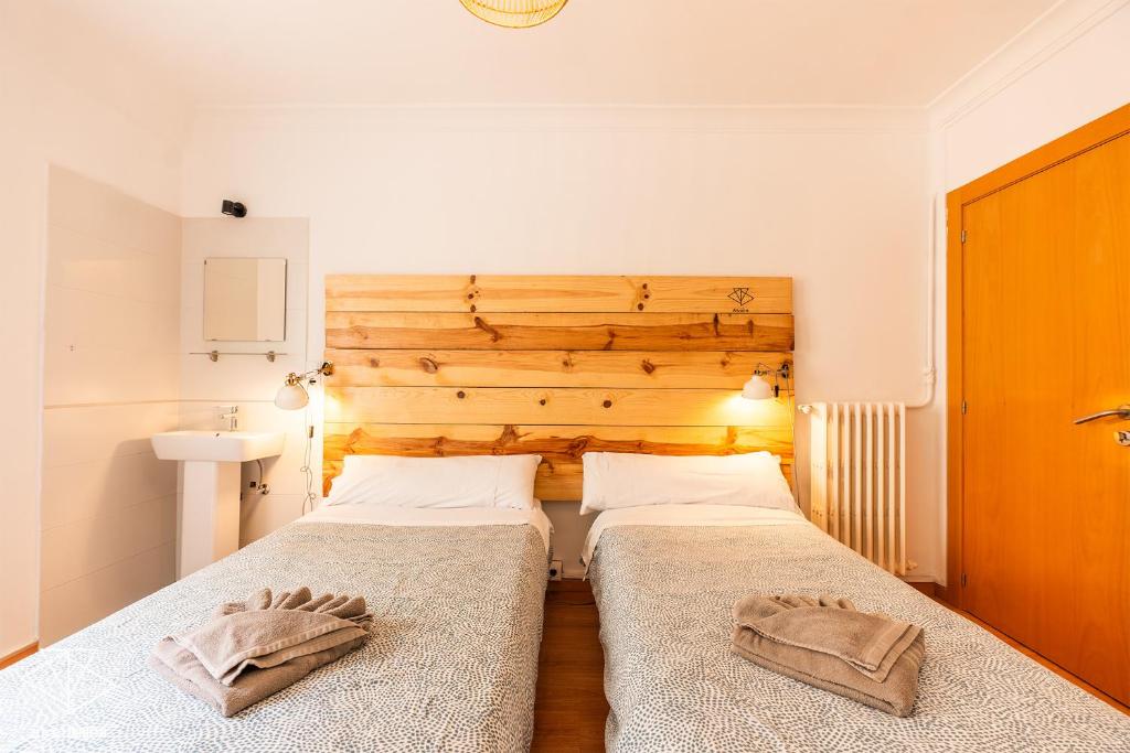 AtuaireHome Hostal en el centro de Burgos - Chambre Lits Jumeaux Avec Toilettes Communes