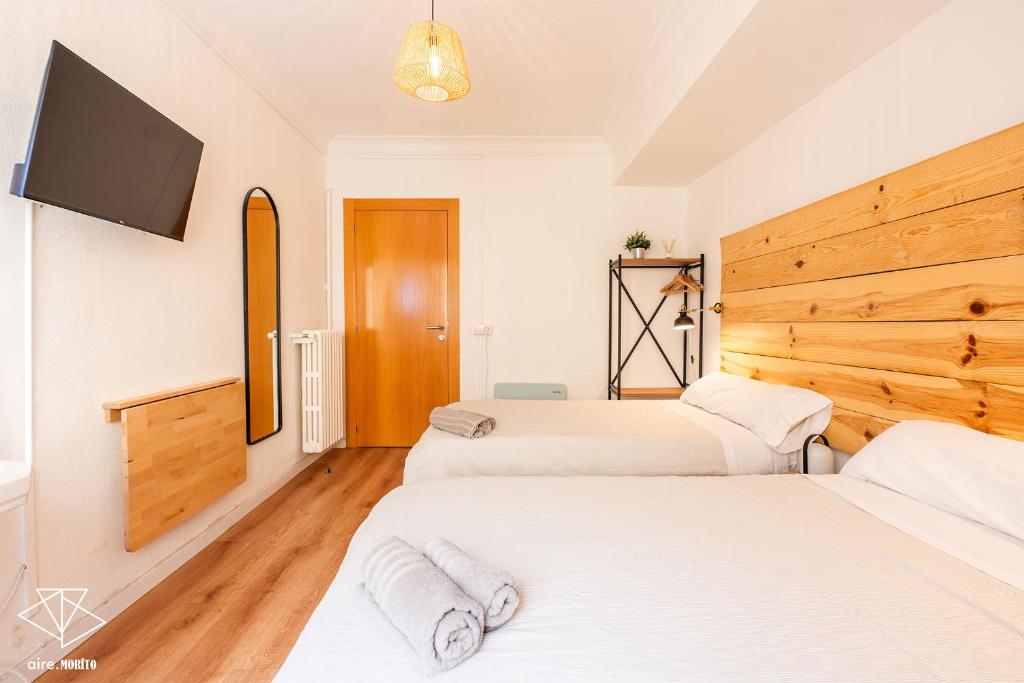 AtuaireHome Hostal en el centro de Burgos - Tweepersoonskamer Met Gedeelde Badkamer