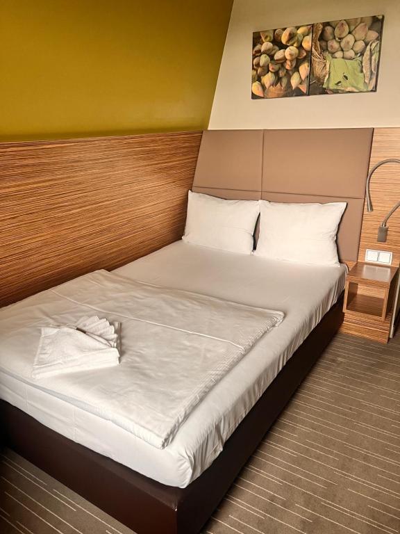 Willow Hotel Restaurant - Deluxe Single Room