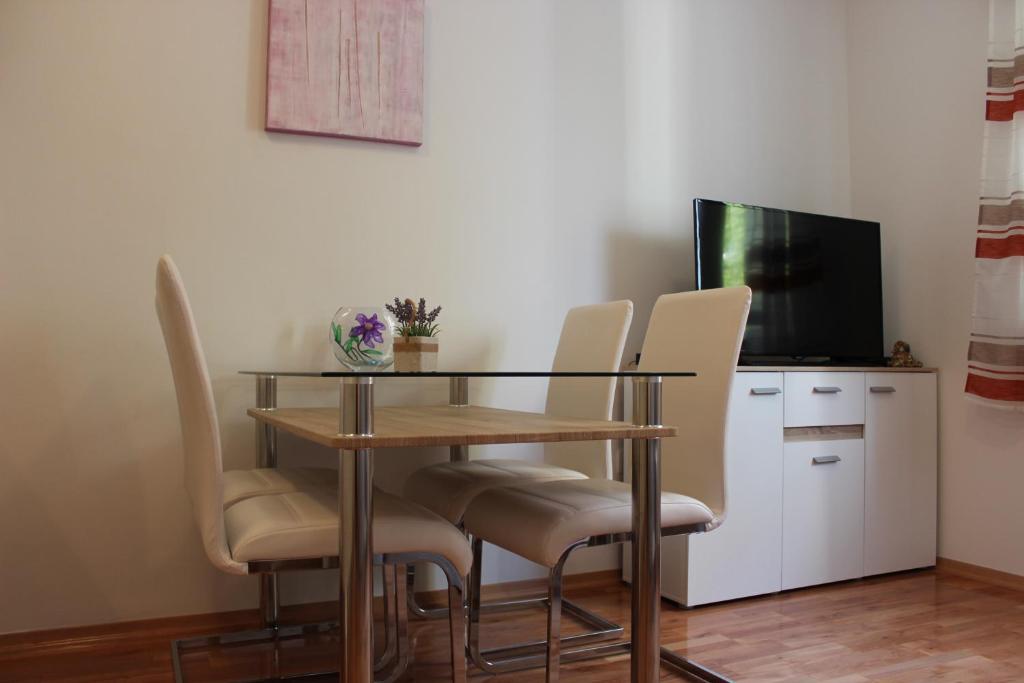 Kuchyňa alebo kuchynka v ubytovaní Apartment Penga