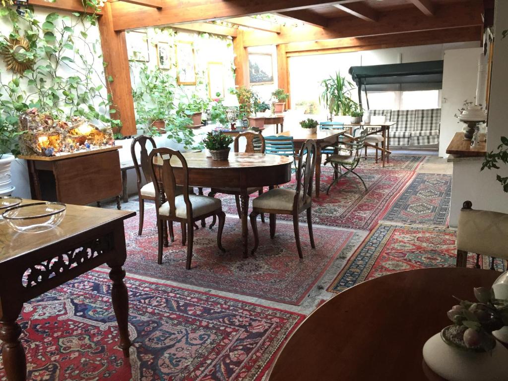 Restavracija oz. druge možnosti za prehrano v nastanitvi Bed and Breakfast Oz