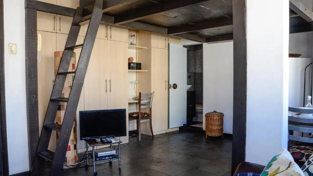 Brazil Houses - NSC 1369_Studio, Rio de Janeiro, Brazilia